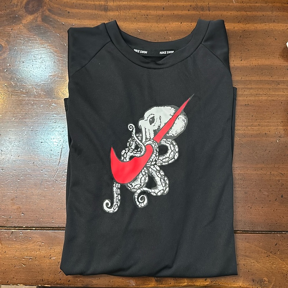 Boys Nike Swim Shirt Size XL